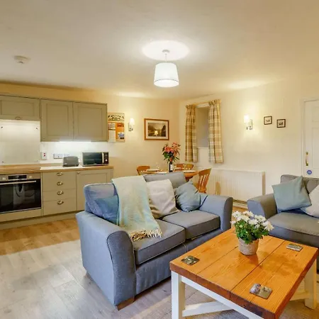 2 Bed In Ullswater Sz339 Ferienhaus